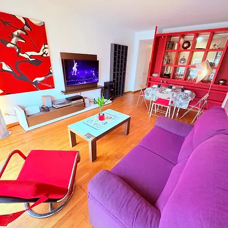 Stunning Flat For 5 People With Breakfast Included With Sagrada Familia Church View Apartamento