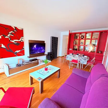 Appartement Stunning Flat For 5 People With Breakfast Included With Sagrada Familia Church View Barcelona