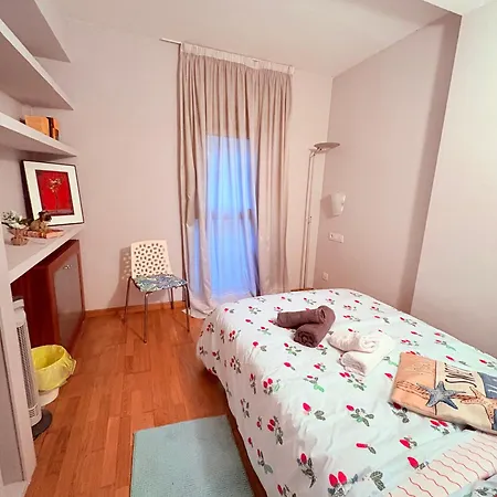 Stunning Flat For 5 People With Breakfast Included With Sagrada Familia Church View *